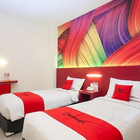 Reddoorz Near Hawaii Water Park 호텔 말랑 외부 사진